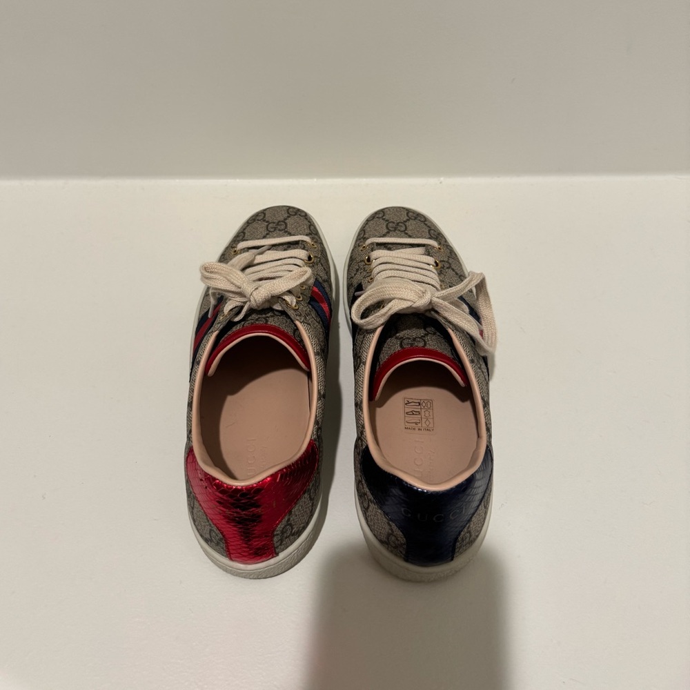 Gucci Ace GG Supreme Low Top Sneaker - Picture 5 of 5